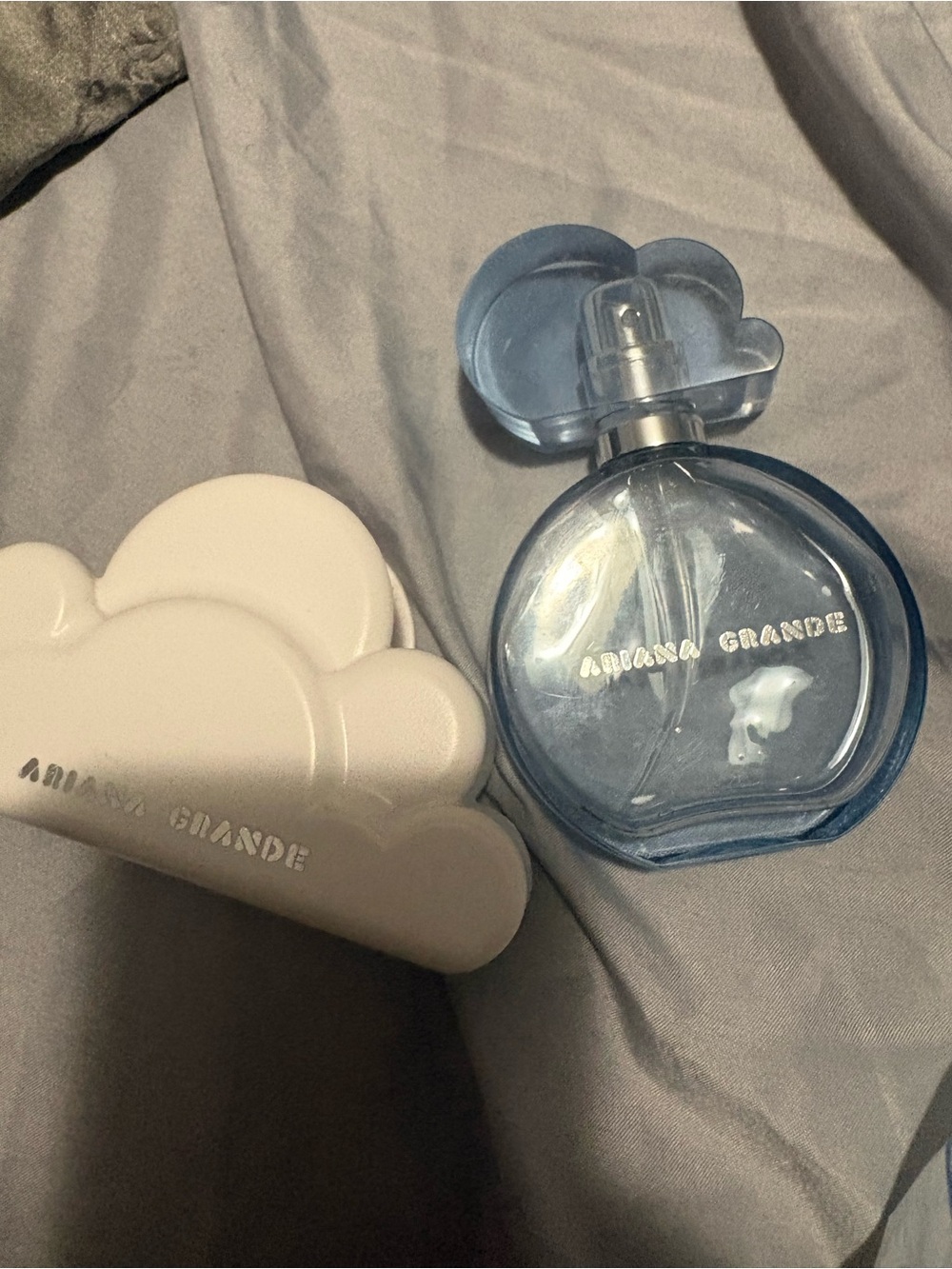 Ariana Grande Cloud Hand Soap & Blue Cloud Bottle Duo